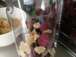 杨梅酒的制作方法(杨梅酒的制作方法步骤视频)