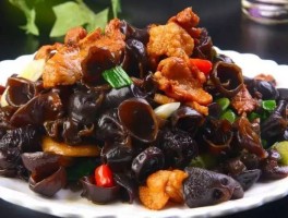 黑木耳炒肉(黑木耳炒肉怎么炒好吃)