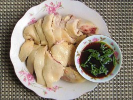 广东白斩鸡的做法(广东白斩鸡的做法家常做法)