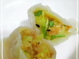 西葫芦鸡蛋饺子(西葫芦鸡蛋饺子的 做法大全)
