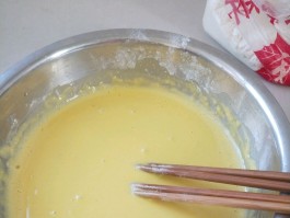 蛋糕的做法电饭锅(蛋糕的做法电饭锅家庭做法)