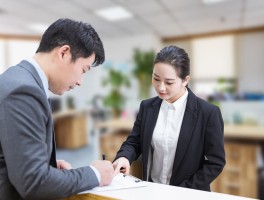 有没有财务找工作面试的黑技巧?(去财务公司面试都问什么?该怎么回答?)
