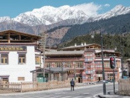 周和婷带女友骑自行车去西藏旅游(周和婷带女友骑自行车去西藏旅游是哪一集)