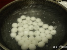 煮汤圆(煮汤圆开水下锅还是冷水下锅)