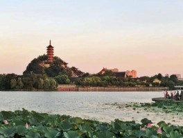 镇江2023年春节旅游免费吗多少钱(镇江2023年春节旅游免费吗多少钱啊)