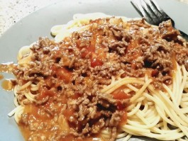 意大利肉酱面的做法(意大利肉酱面的做法英文)