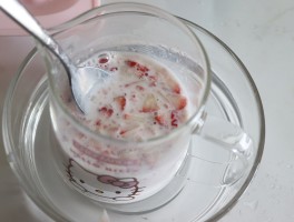 牛奶果冻的做法(牛奶果冻的做法白凉粉)