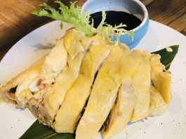 广东白斩鸡的做法(广东白斩鸡的做法和配料)