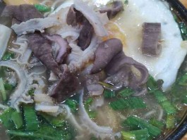 牛肉汤的功效(牛肉汤的功效与作用和禁忌)