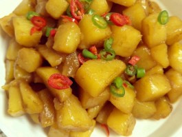 红烧土豆(红烧土豆五花肉)