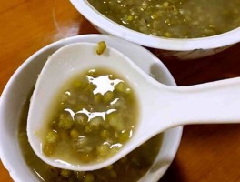 绿豆汤煮多久(化疗喝绿豆汤煮多久)