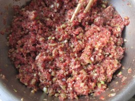 驴肉饺子馅配什么菜(驴肉饺子馅配什么菜好吃)