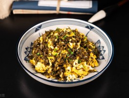 地皮菜的做法(凉拌地皮菜的做法)