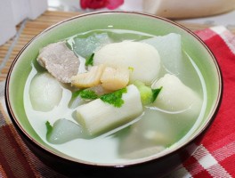 白萝卜汤的做法(白萝卜汤的做法和功效)