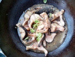 黑鱼的做法大全(酸菜黑鱼的做法大全)
