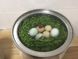 地菜煮鸡蛋的功效(地菜煮鸡蛋的功效汤可以喝吗)