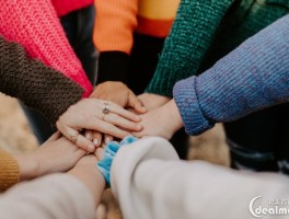 包含不少网友怀疑自己患上了「亲戚PTSD」，这是什么梗？你遇到过让你PTSD的亲戚吗？的词条
