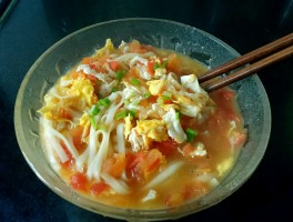 面的做法(油泼面的做法最正宗的做法)