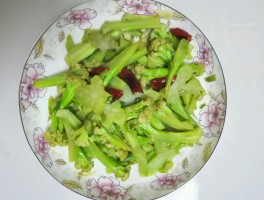 清炒菜花(清炒菜花怎么炒好吃)