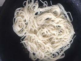 挂面的做法(挂面的做法 花样大全)