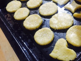 烤箱最简单的饼干做法(烤箱最简单的饼干做法视频教程)