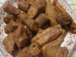 绝味鸭脖的做法(绝味鸭脖的做法及配料窍门)