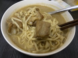 排骨汤面的做法(排骨汤面的做法大全窍门)
