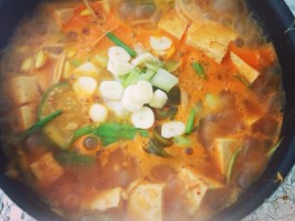 韩国大酱汤的做法(韩国大酱汤的做法 正宗)