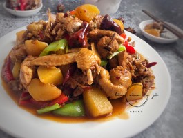 大盘鸡的做法(大盘鸡的做法 最正宗的做法视频)