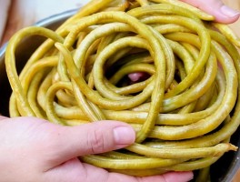 酸豆角的腌制方法(酸豆的腌制方法简单)