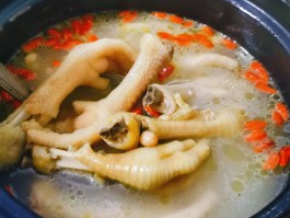 鸡爪汤的做法大全(鸡爪汤的做法大全 怎么做好吃)