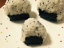 饭团的做法视频(饭团的做法视频教程)