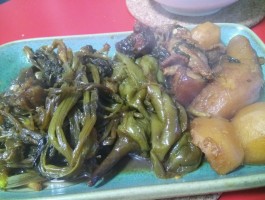 东北酸菜的做法(东北酸菜的做法和步骤视频)