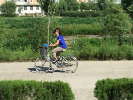 骑自行车去朝鲜旅游可以吗(骑摩托车去朝鲜需要什么手续)