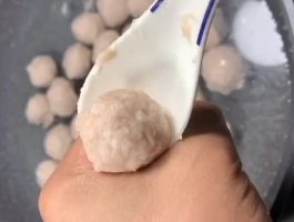 肉丸子怎么做(肉丸子怎么做好吃又嫩)