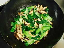 青菜炒香菇(青菜炒香菇图片)
