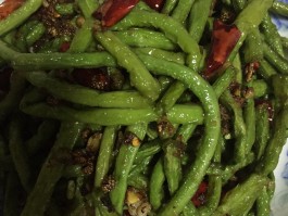 豇豆的做法大全(素炒豇豆的做法大全)