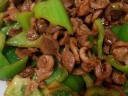 鸡胗做法(酸黄瓜炒鸡胗做法)