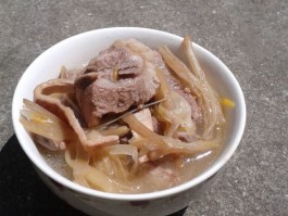 黄花菜汤的做法大全(黄花菜汤的做法大全图片)