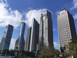 包含住建部门表态后上海楼市回暖，有房东庆幸前期「没卖掉」，目前市场行情如何？的词条