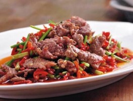 小炒牛肉(小炒牛肉图片)