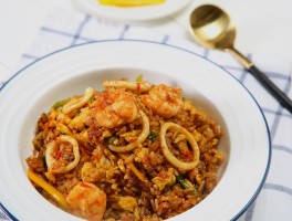 海鲜炒饭(海鲜炒饭评价)