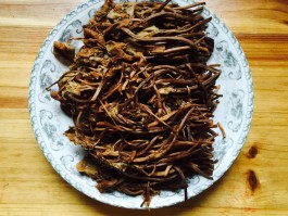 茶树菇的做法(猪脚炖茶树菇的做法)