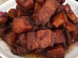 正宗红烧肉的做法(正宗红烧肉的做法视频)