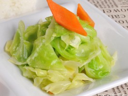 甘蓝菜的营养价值(甘蓝菜的营养价值有哪些)