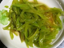 凉拌莴笋的做法(凉拌莴笋的做法大全家常)
