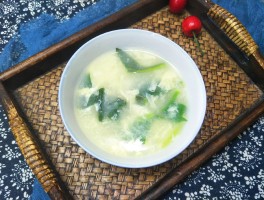 菠菜汤(菠菜汤最佳搭配)